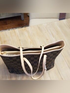 Michael Kors Checkered Tote 👜